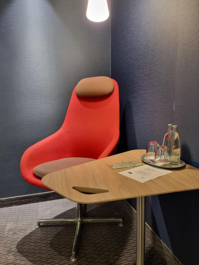 Holiday Inn Express - Wiesbaden By Ihg Экстерьер фото
